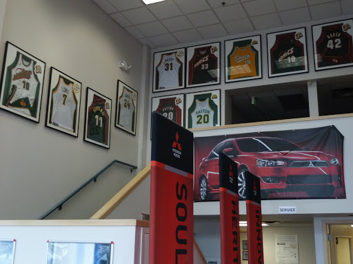 Mitsubishi Dealer «Younker Mitsubishi», reviews and photos, 3820 E Valley Rd, Renton, WA 98057, USA