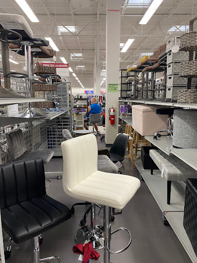 Clothing Store «Burlington Coat Factory», reviews and photos, 3671 N Freeway Blvd, Sacramento, CA 95834, USA