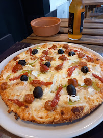 Plats et boissons du Pizzeria Pizza Gorri à Ascain - n°2