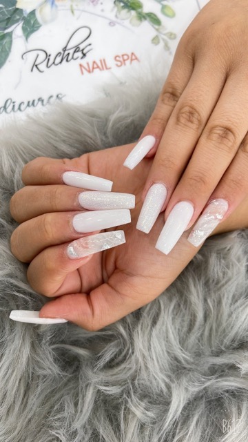Riches Nail Spa Bakersfield 93309