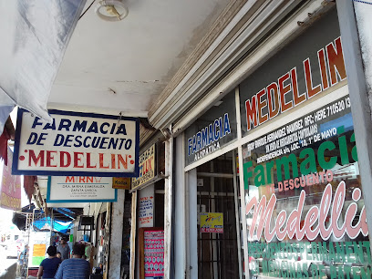 Farmacia Medellin 92511, Calle Independencia 87, Campo Industrial, 92511 Cerro Azul, Ver. Mexico