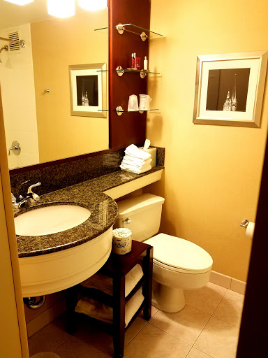 Hotel «Cleveland Airport Marriott», reviews and photos, 4277 W 150th St, Cleveland, OH 44135, USA