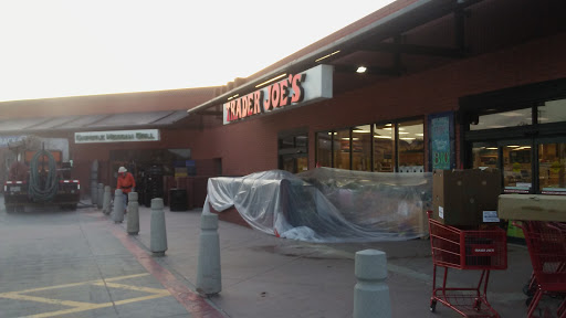 Shopping Mall «La Jolla Village Square», reviews and photos, 8657 Villa La Jolla Dr, La Jolla, CA 92037, USA