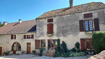 Relais de la vallée de l'ource à Villars-Santenoge