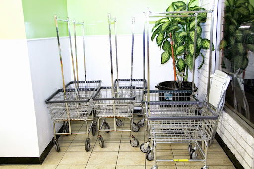 Laundromat «Clover Laundry», reviews and photos, 12558 Centralia St, Lakewood, CA 90715, USA