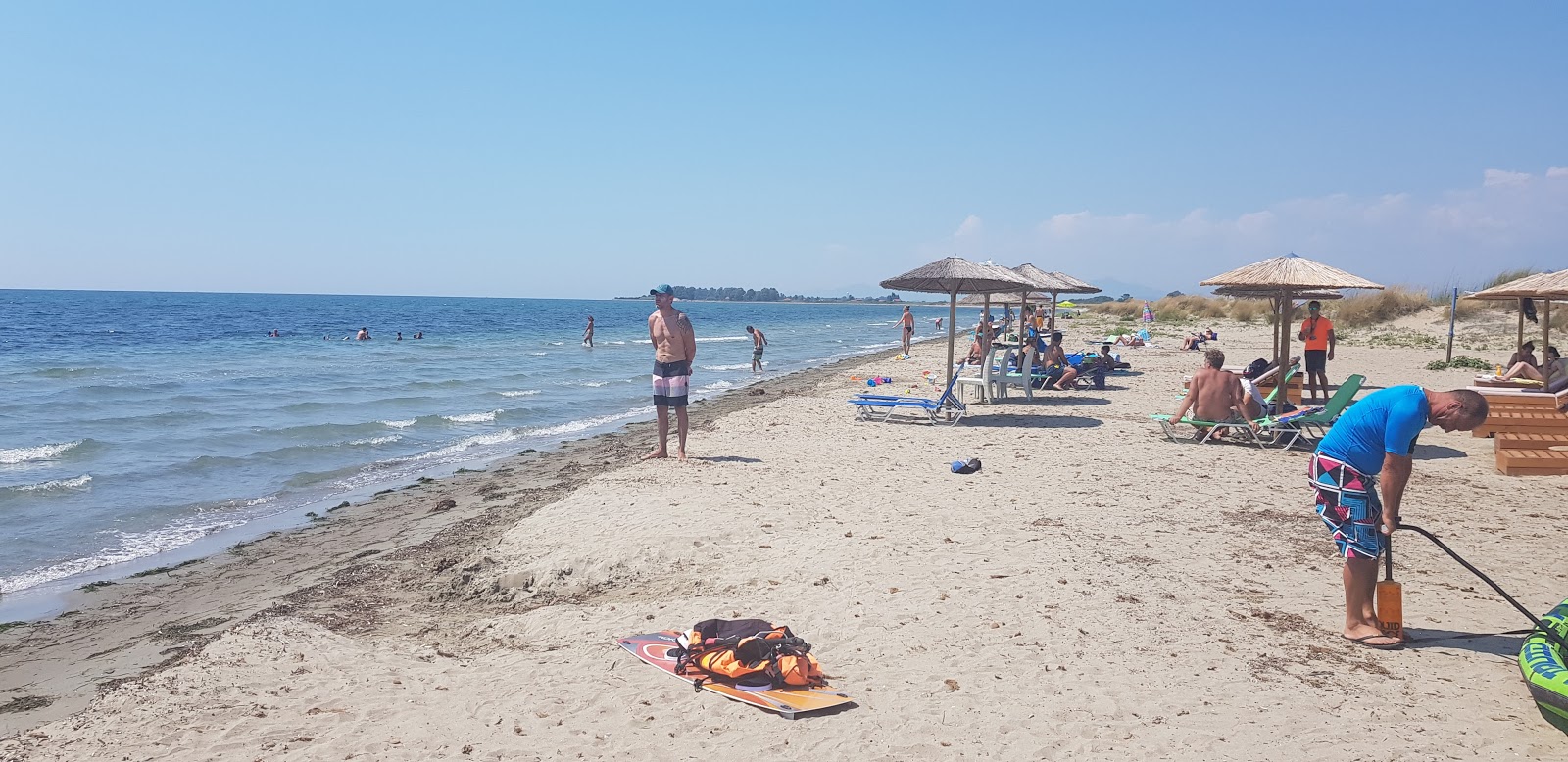 Foto von Agios Nikolaos 2nd beach befindet sich in natürlicher umgebung
