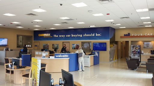 Used Car Dealer «CarMax», reviews and photos, 1213 Holiday Dr, Bloomington, IL 61704, USA