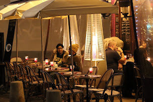 Photo n°26 de Pain Vin Fromages à Paris ()