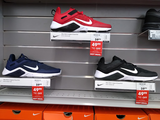 Sporting Goods Store «Academy Sports + Outdoors», reviews and photos, 2409 N Perkins Rd, Stillwater, OK 74075, USA