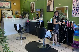 Hien's Hair Salon image