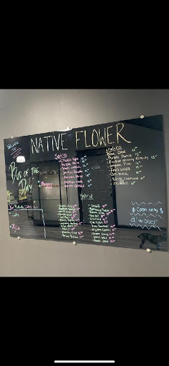 Tobacco Shop «Akwaks Smoke Shop», reviews and photos, 640 NY-37, Hogansburg, NY 13655, USA