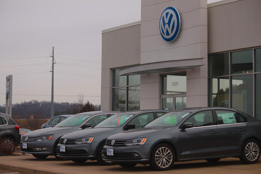 Auto Body Shop «Volkswagen of Eau Claire», reviews and photos, 5201 Fairview Dr, Eau Claire, WI 54701, USA