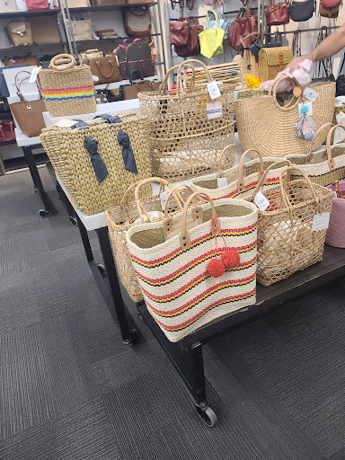 Department Store «Saks OFF 5TH», reviews and photos, 11201 NW 12th St, Miami, FL 33172, USA