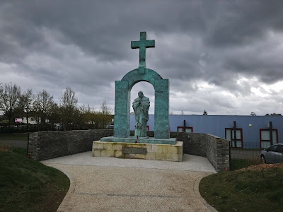 Place Saint Jean Paul II à Ploërmel