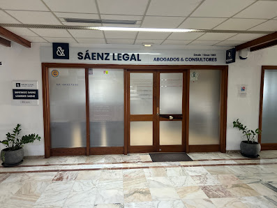 Sáenz Legal, Abogados - Consultores Parque Royal, Avenida Ernesto Sarti, 10 Centro de Oficinas, Local 61, 38660 Costa Adeje, Santa Cruz de Tenerife, España