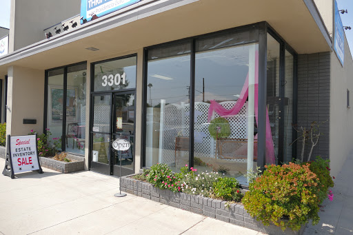 Thrift Store «Childrens Hospital Thrift Shop», reviews and photos, 3301 Burbank Blvd, Burbank, CA 91505, USA