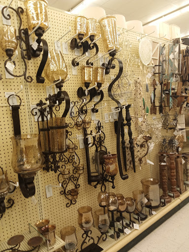 Craft Store «Hobby Lobby», reviews and photos, 840 E Rollins Rd, Round Lake Beach, IL 60073, USA