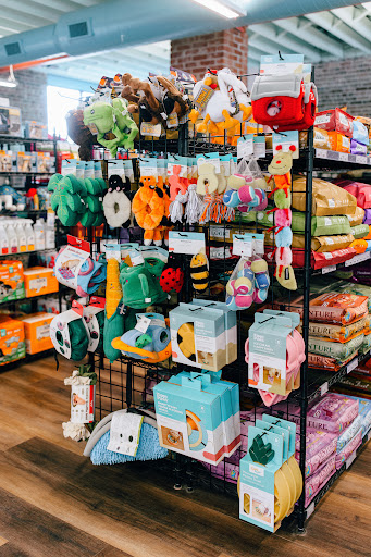 Pet Supply Store «Brookside Barkery & Bath», reviews and photos, 118 W 63rd St, Kansas City, MO 64113, USA