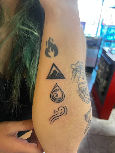 Explore female hand tattoo ideas, creative tattoo ideas in Fort Lauderdale, available at Babylon Tattoo