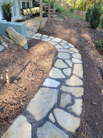 JR LANDSCAPING AND MAINTENANCE LLC