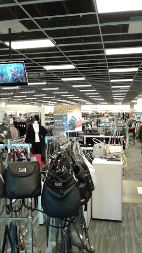 Department Store «Nordstrom Rack Clackamas Promenade», reviews and photos, 8930 SE Sunnyside Rd, Clackamas, OR 97015, USA