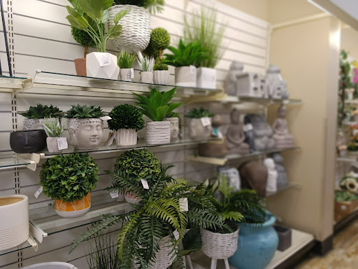 Department Store «HomeGoods», reviews and photos, 2715 W Market St #180, Fairlawn, OH 44333, USA