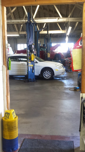 Auto Repair Shop «Universal Auto Services», reviews and photos, 1129 South La Brea Ave, Inglewood, CA 90301, USA