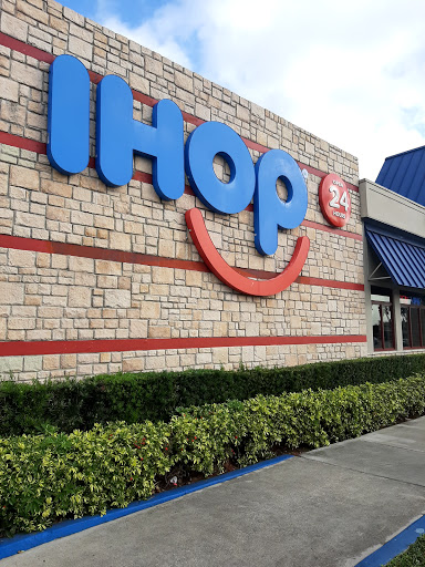 Shopping Mall «Westland Mall», reviews and photos, 1675 W 49th St, Hialeah, FL 33012, USA