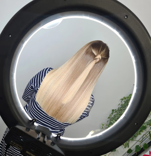 Comments and reviews of ‘DUSK HAIR STUDIO’ Hair salon, Taverham, Norwich, Norfolk NR86HT