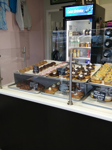 Donut Shop «Surfside Donuts», reviews and photos, 603 Dolliver St, Pismo Beach, CA 93449, USA