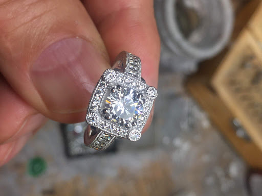 Jewelry Store «Adore Jewelry & Diamond Center», reviews and photos, 2047 West St, Annapolis, MD 21401, USA