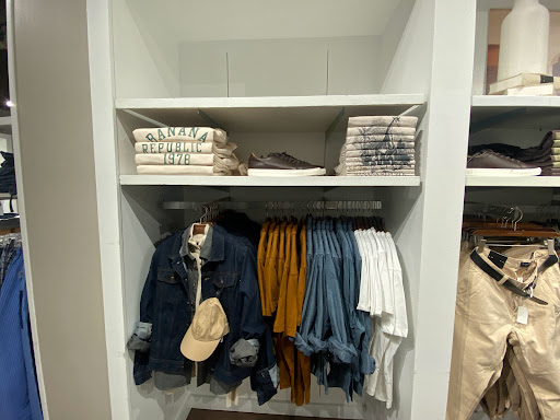 Clothing Store «Banana Republic», reviews and photos, 454 Evergreen Ct, Central Valley, NY 10917, USA