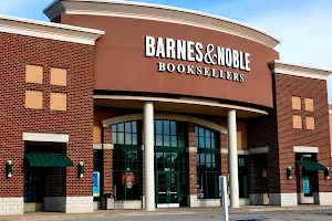 Barnes & Noble image