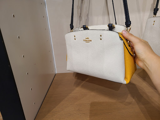 Clothing Store «Coach», reviews and photos, 1 Premium Outlet Blvd #201, Tinton Falls, NJ 07753, USA