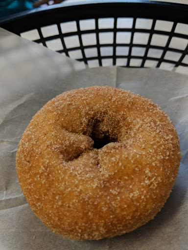 Donut Shop «The Donut Palace», reviews and photos, 37 Clarkson Rd, Ellisville, MO 63011, USA