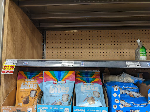 Grocery Store «Kroger», reviews and photos, 725 W Central Ave, Springboro, OH 45066, USA