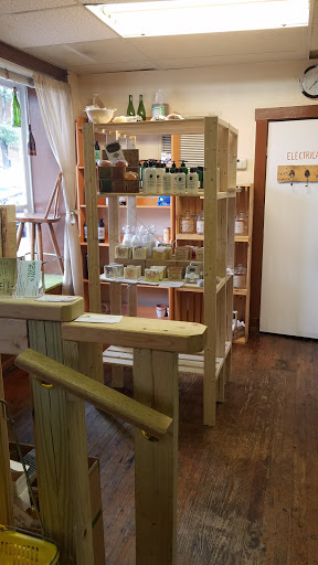 Market «Kickshaws Downtown Market», reviews and photos, 101 William St, Fredericksburg, VA 22401, USA