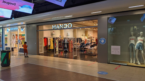 Magasin de vêtements MANGO Nantes
