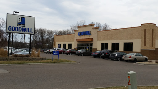 Thrift Store «Goodwill - Maplewood», reviews and photos, 2580 White Bear Ave, Maplewood, MN 55109, USA