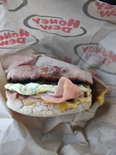 Donut Shop «Honey Dew Donuts», reviews and photos, 541 Pleasant St, Brockton, MA 02301, USA