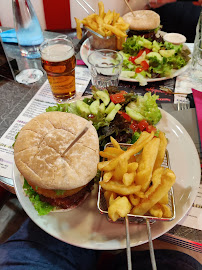 Hamburger du Restaurant américain Le Brooklyn à Villefranche-sur-Saône - n°8