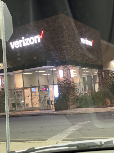 Cell Phone Store «Verizon Authorized Retailer - A Wireless», reviews and photos, 1255 Raritan Rd #210, Clark, NJ 07066, USA