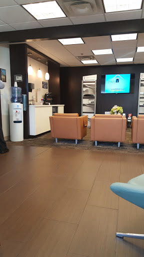 Lincoln Mercury Dealer «South Hills Lincoln», reviews and photos, 2760 Washington Rd, Pittsburgh, PA 15241, USA