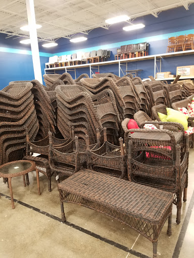 Home Goods Store «At Home», reviews and photos, 10331 University Ave, Clive, IA 50325, USA