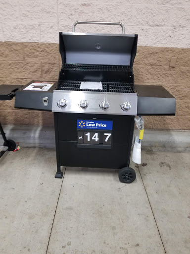 Discount Store «Walmart», reviews and photos, 3164 Berlin Turnpike, Newington, CT 06111, USA