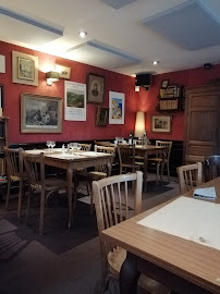 Atmosphère du Restaurant Le Petit Flaubert à Douvres-la-Délivrande - n°15