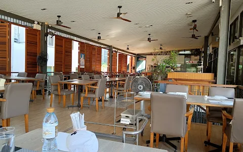 Thonkrueng Restaurant image