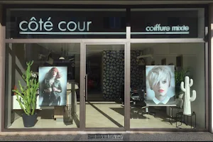 Côté Cour image