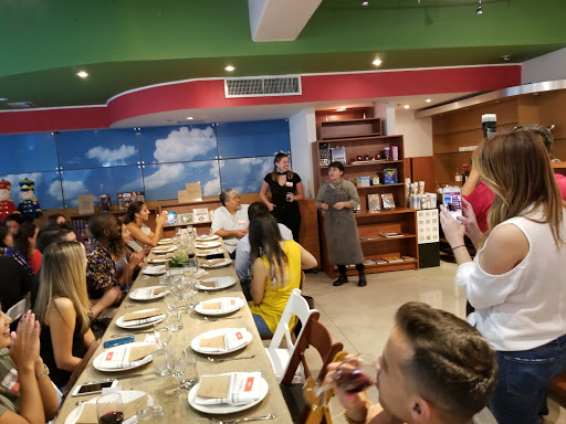 Book Store «The Bookstore in the Grove», reviews and photos, 3390 Mary St, Miami, FL 33133, USA