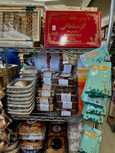 Grocery Store «Arax Market», reviews and photos, 585 Mt Auburn St, Watertown, MA 02472, USA